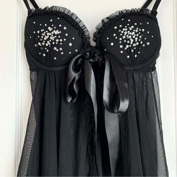 NWOT Victoria’s Secret Front Close Rhinestone Bra Lingerie - Picture 4 of 12